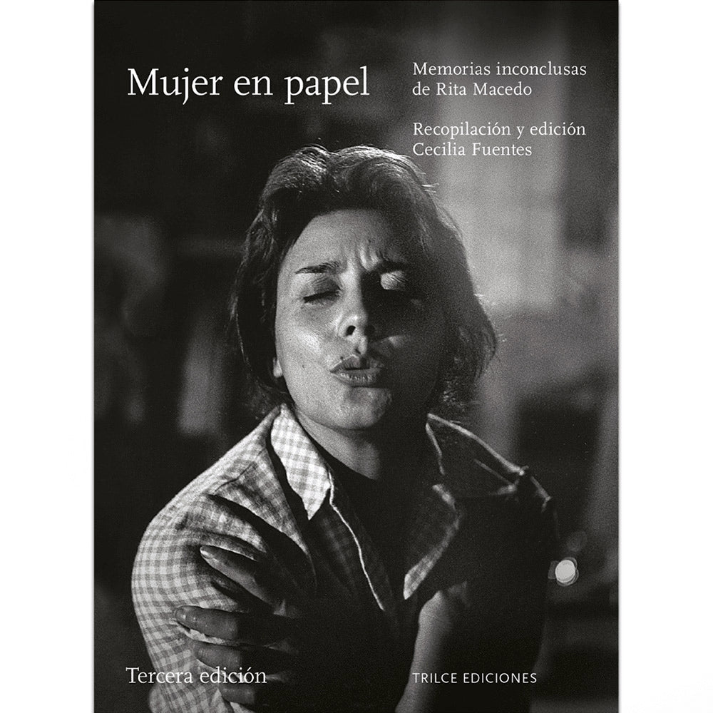 Mujer en papel